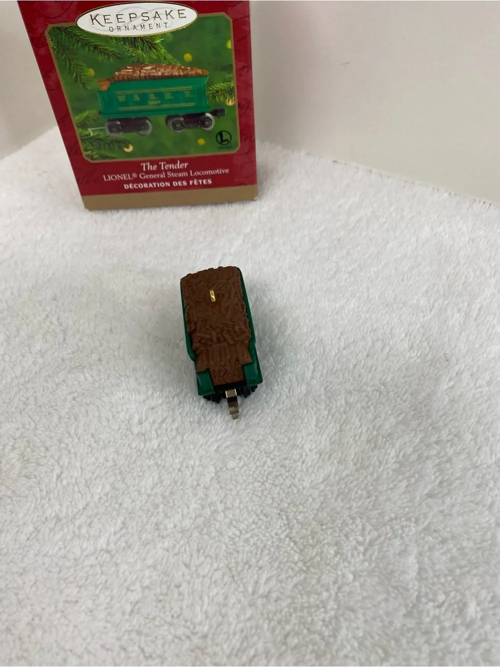 2000 Hallmark Keepsake Ornament The Tender Lionel General Steam Locomotive